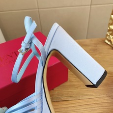G289 VALENTINO华伦天奴经典凉鞋单鞋春夏VLOGO SIGNATURE鞋型线条流畅.版型超赞上脚舒适.增高. G289 VALENTINO华伦天奴经典凉鞋单鞋春夏VLOGO SIGNATURE鞋型线条流畅.版型超赞上脚舒适.增高.