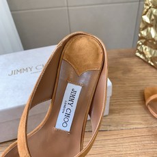 G277高品质 Jimmy Cho*26ss夏季新款宝石扣凉鞋 自带复古贵气轻奢氛围感的四季尖头平底单鞋,柔和小尖头鞋型 G277高品质 Jimmy Cho*26ss夏季新款宝石扣凉鞋 自带复古贵气轻奢氛围感的四季尖头平底单鞋,柔和小尖头鞋型