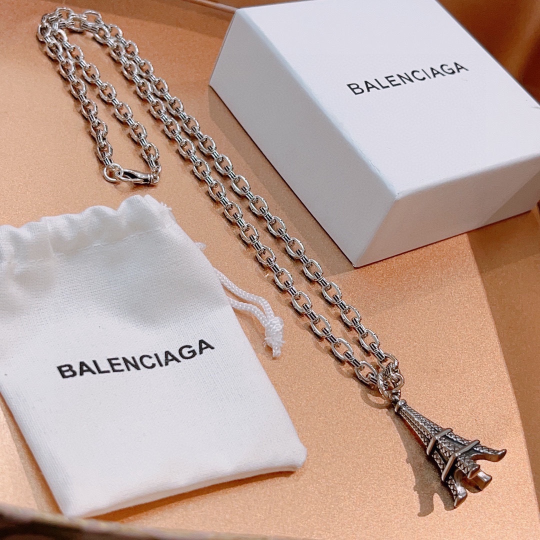 原单货新品巴黎世家项链Balenciaga新款项链专柜一致细节做工精细每个细节流程到位设计工艺精细火爆款