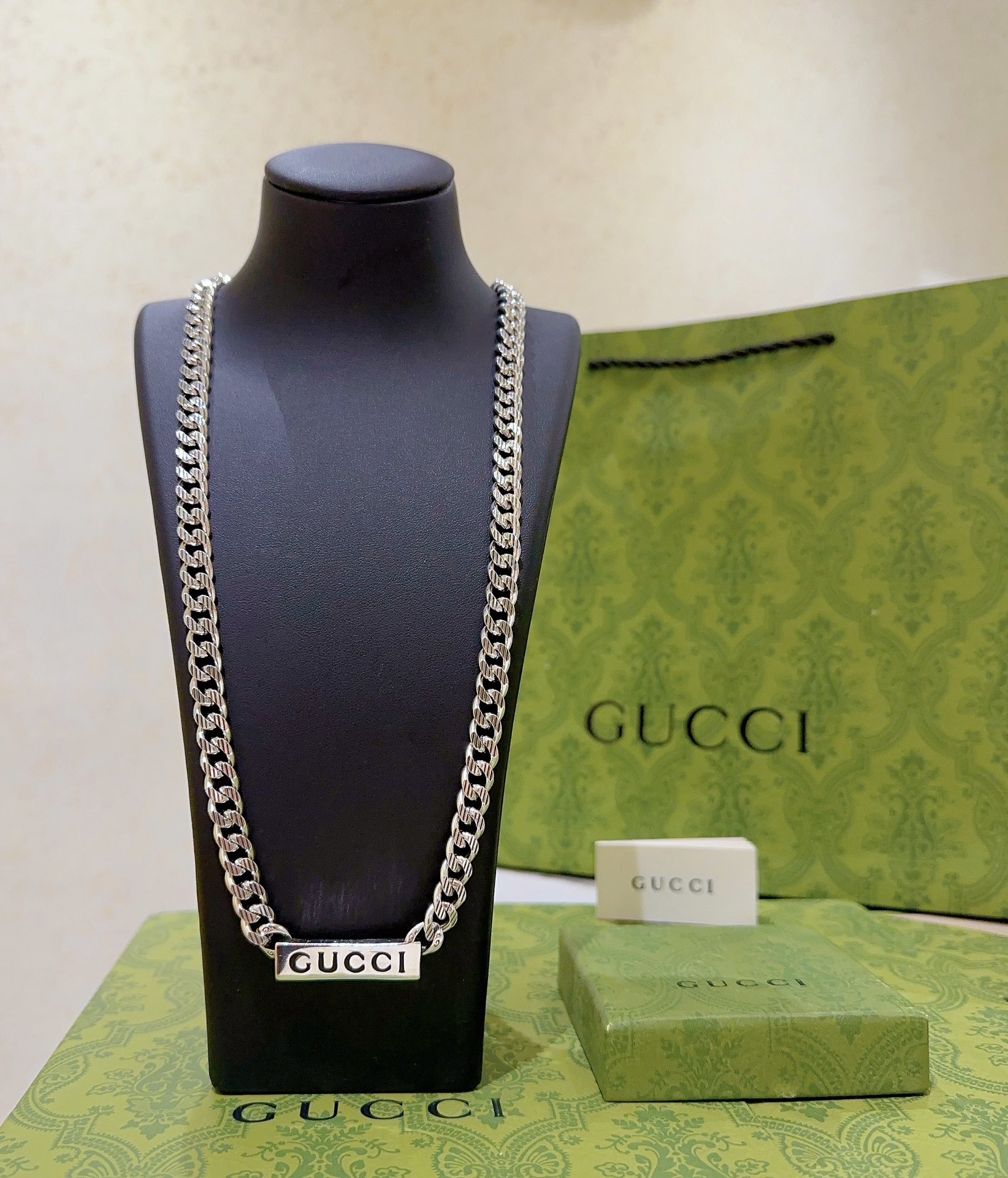 Gucci Jewelry Necklaces & Pendants Buy First Copy Replica
 Chains