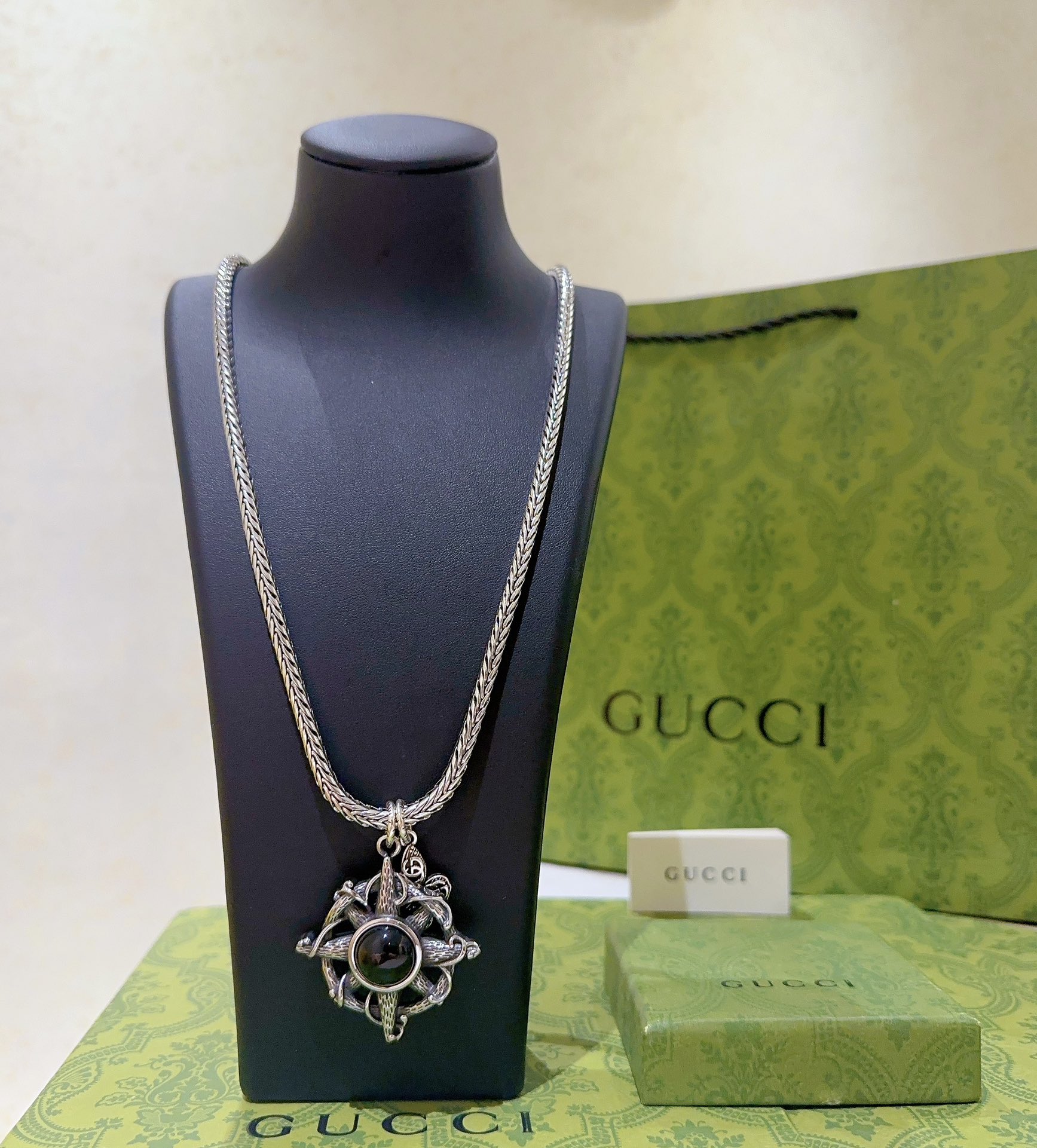 Gucci Jewelry Necklaces & Pendants Vintage Chains