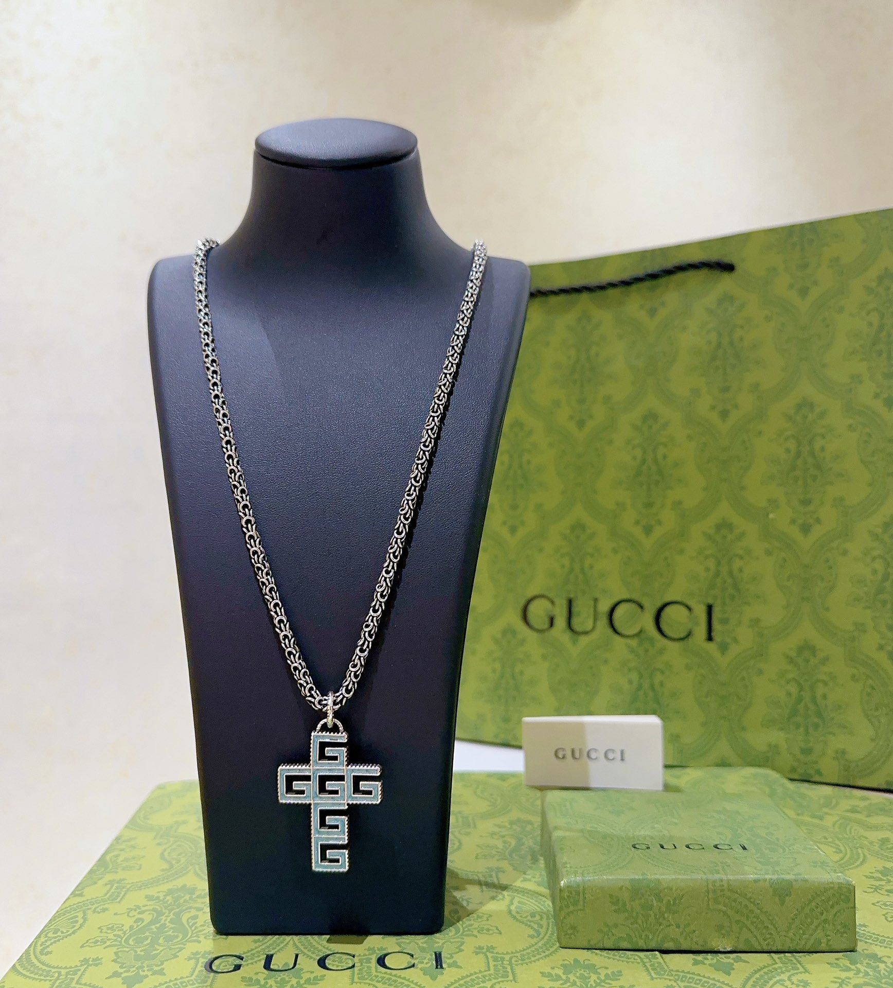 Gucci Jewelry Necklaces & Pendants Vintage Chains
