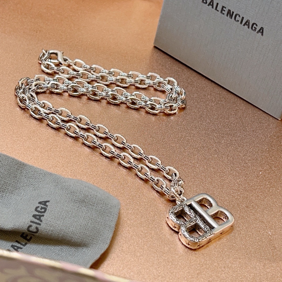 What best replica sellers
 Balenciaga Jewelry Necklaces & Pendants Gold Yellow
