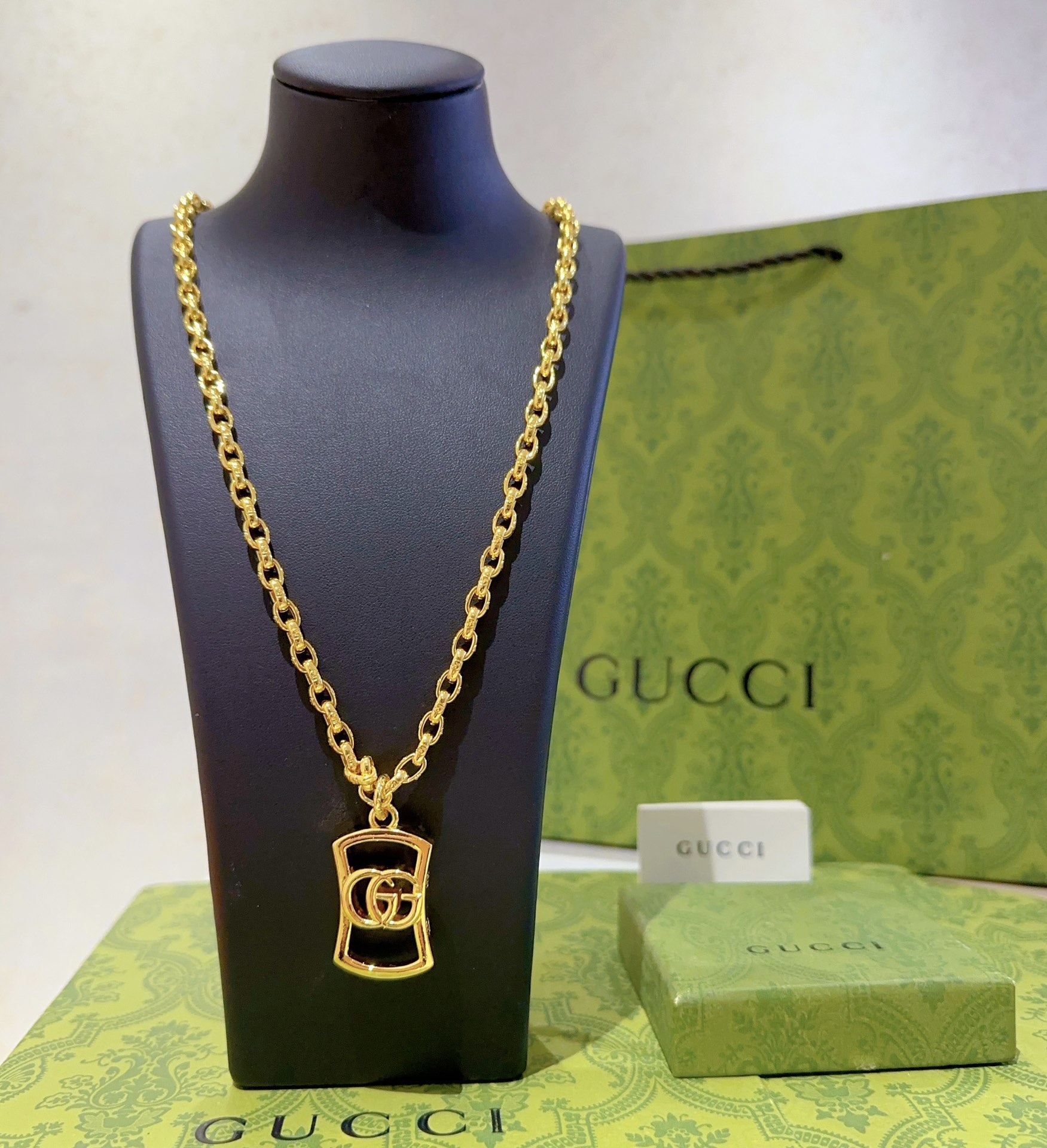 Gucci Jewelry Necklaces & Pendants Gold Yellow Chains