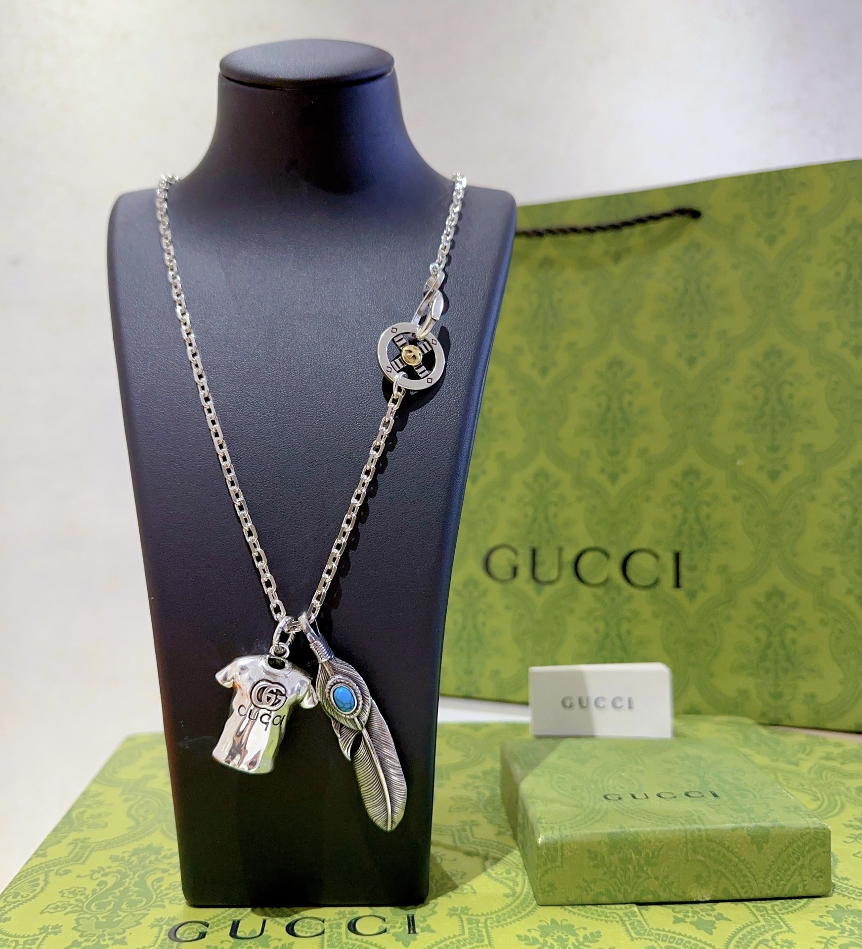 Gucci Jewelry Necklaces & Pendants Chains