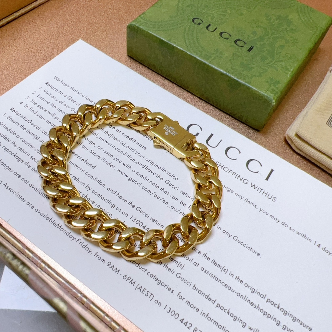 2024最新出炉土豪版手链 独家高品质🌼 Gucci古驰手链最新款的经典款 精致无论款式 质感 都是绝对的顶尖feel 只要看一眼就懂了 超 2