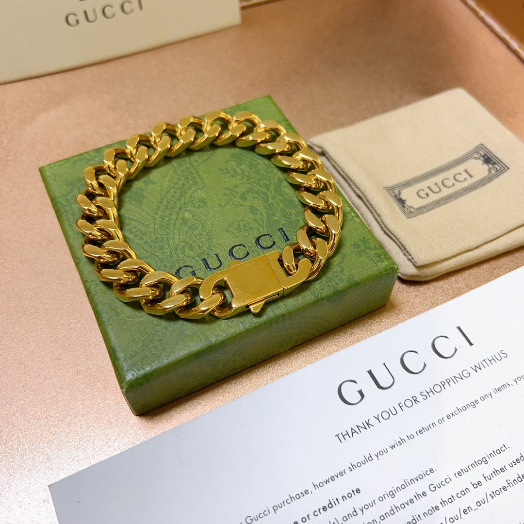 2024最新出炉土豪版手链 独家高品质🌼 Gucci古驰手链最新款的经典款 精致无论款式 质感 都是绝对的顶尖feel 只要看一眼就懂了 超 6