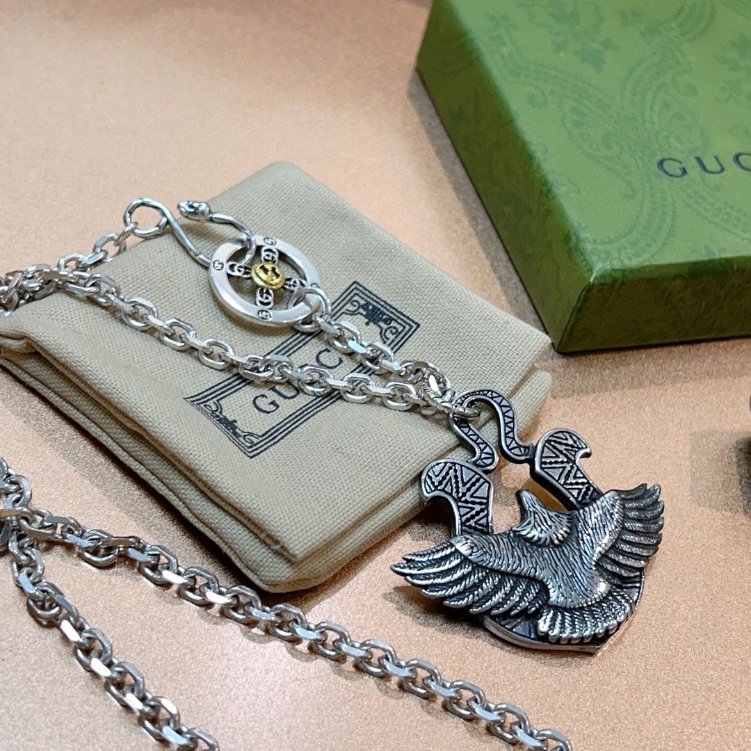 Gucci luxury necklace 9