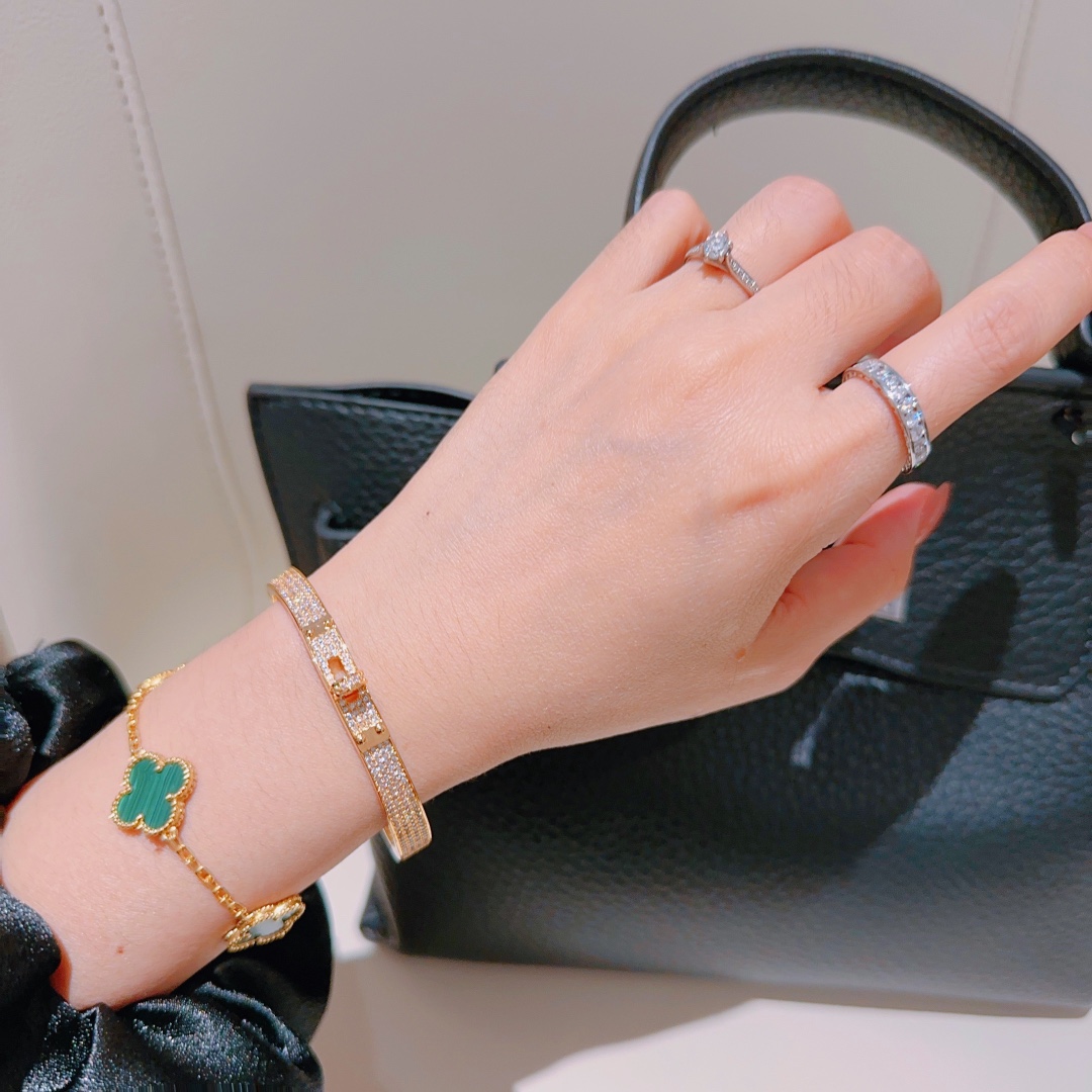 Hermès item 9