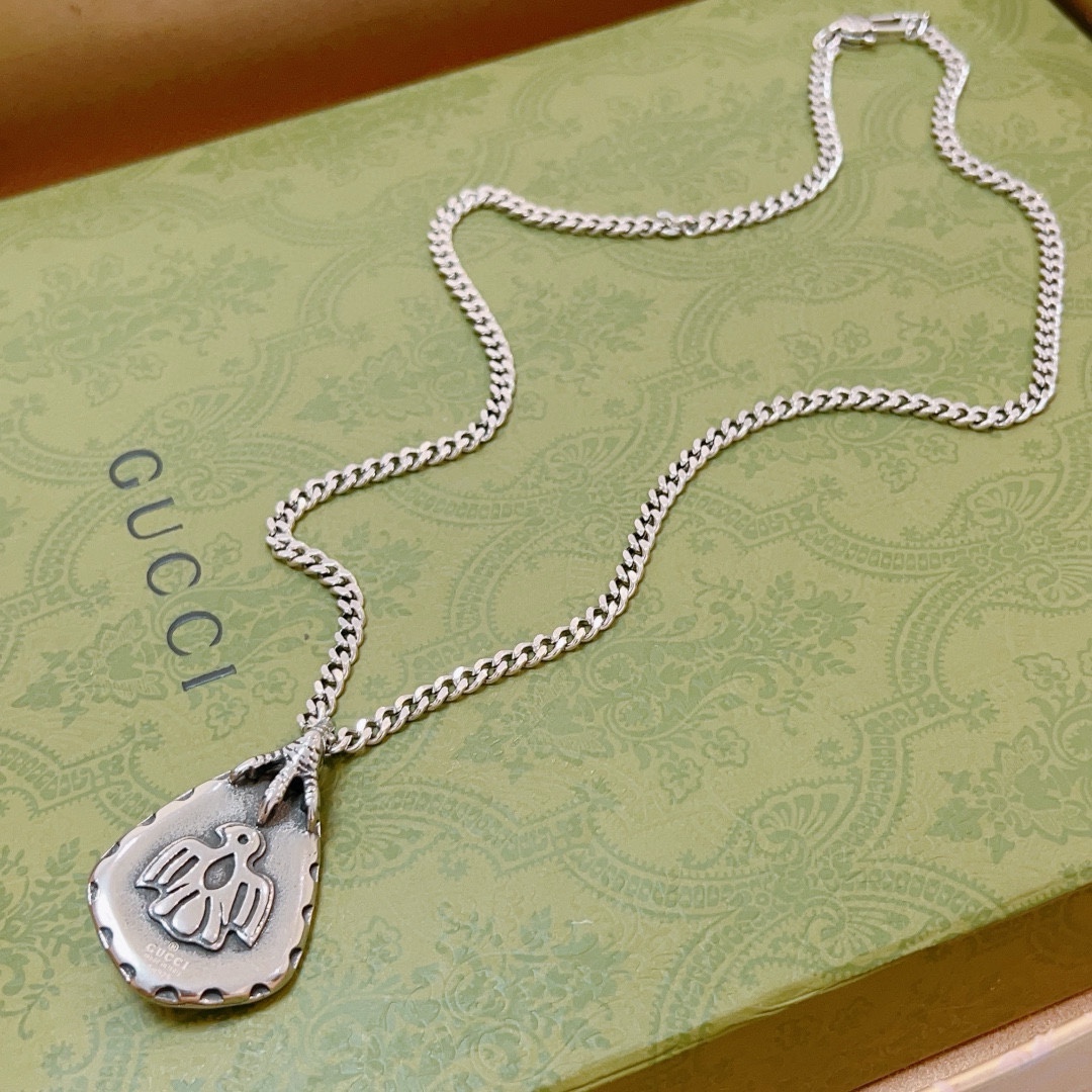Gucci luxury necklace 9