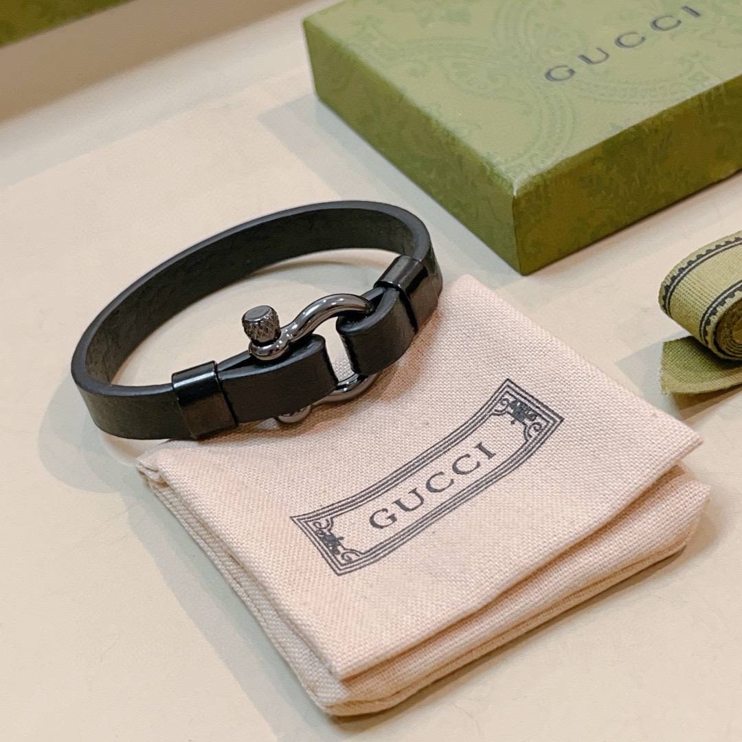 Gucci luxury designer product 8