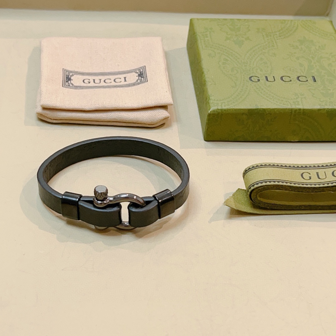 Gucci luxury designer product