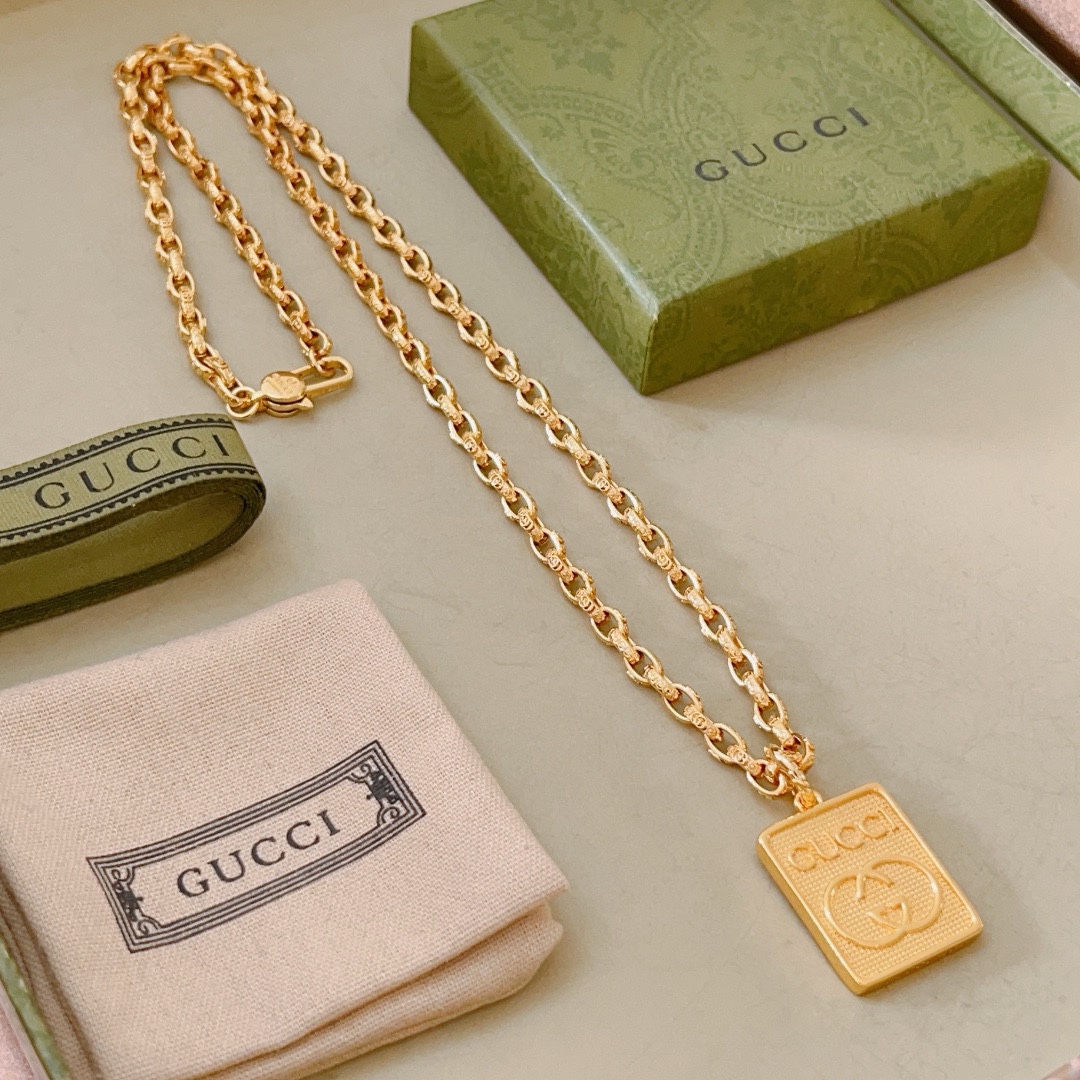 Gucci luxury necklace 3
