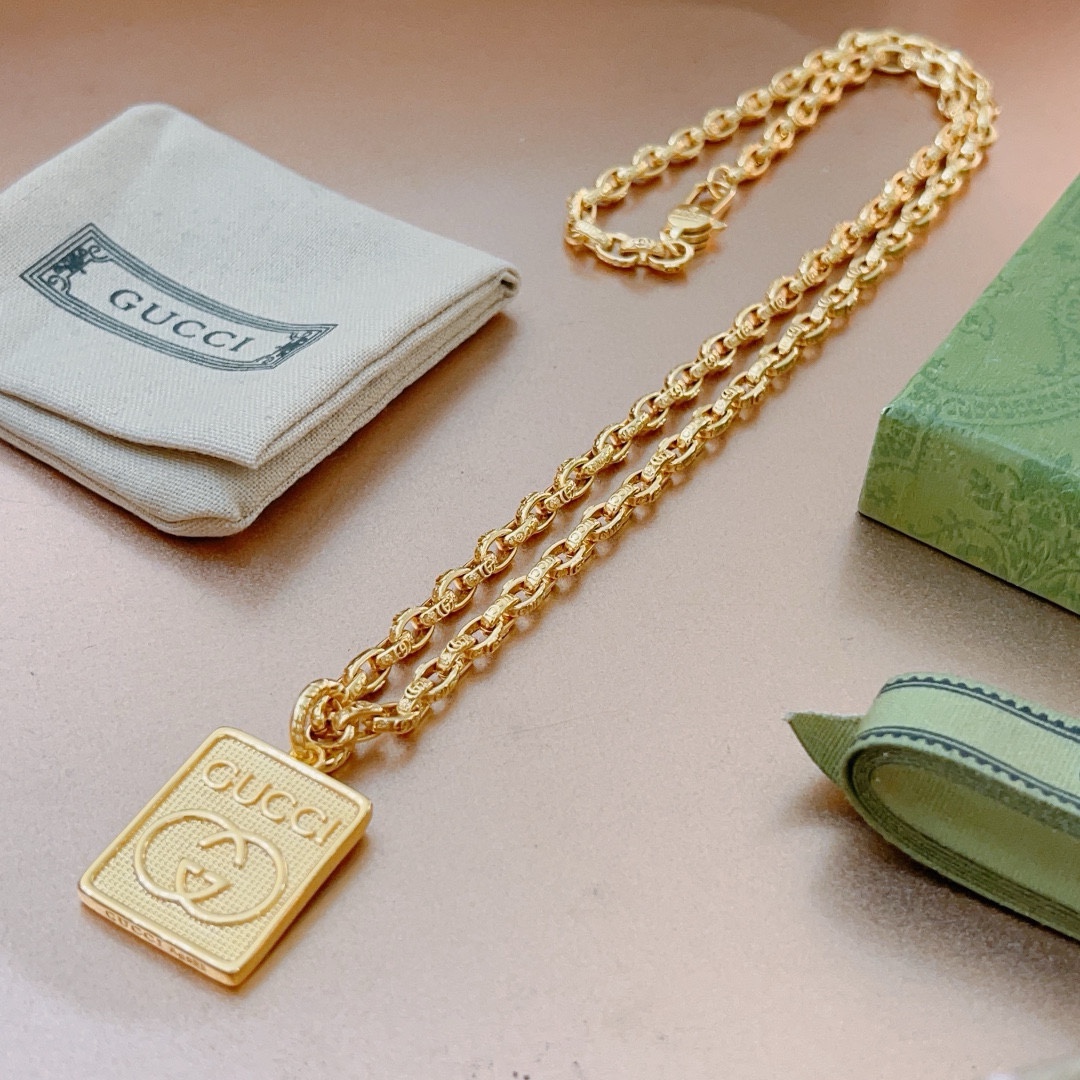 Gucci luxury necklace 4