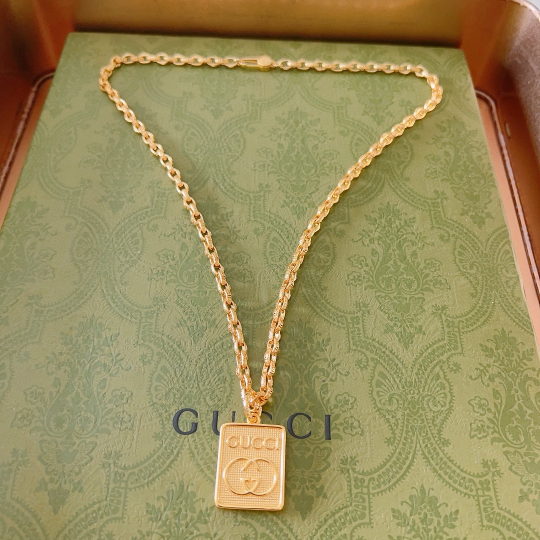Gucci luxury necklace 9