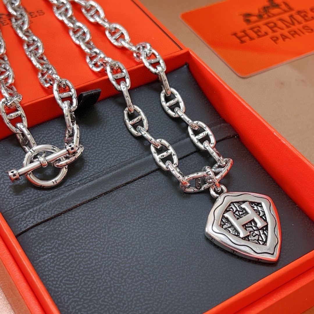 Hermès luxury necklace 9