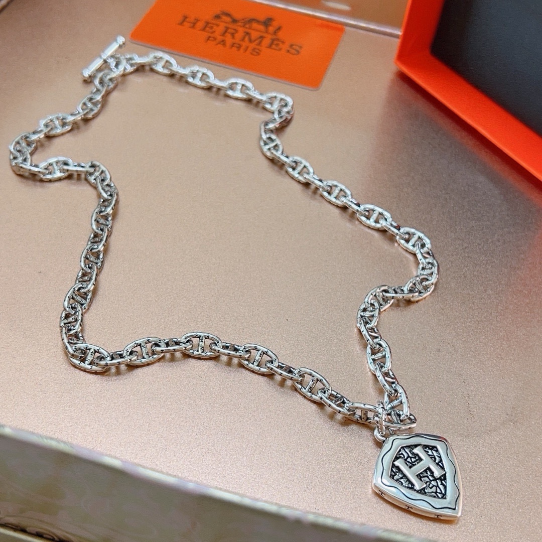Hermès luxury necklace 7