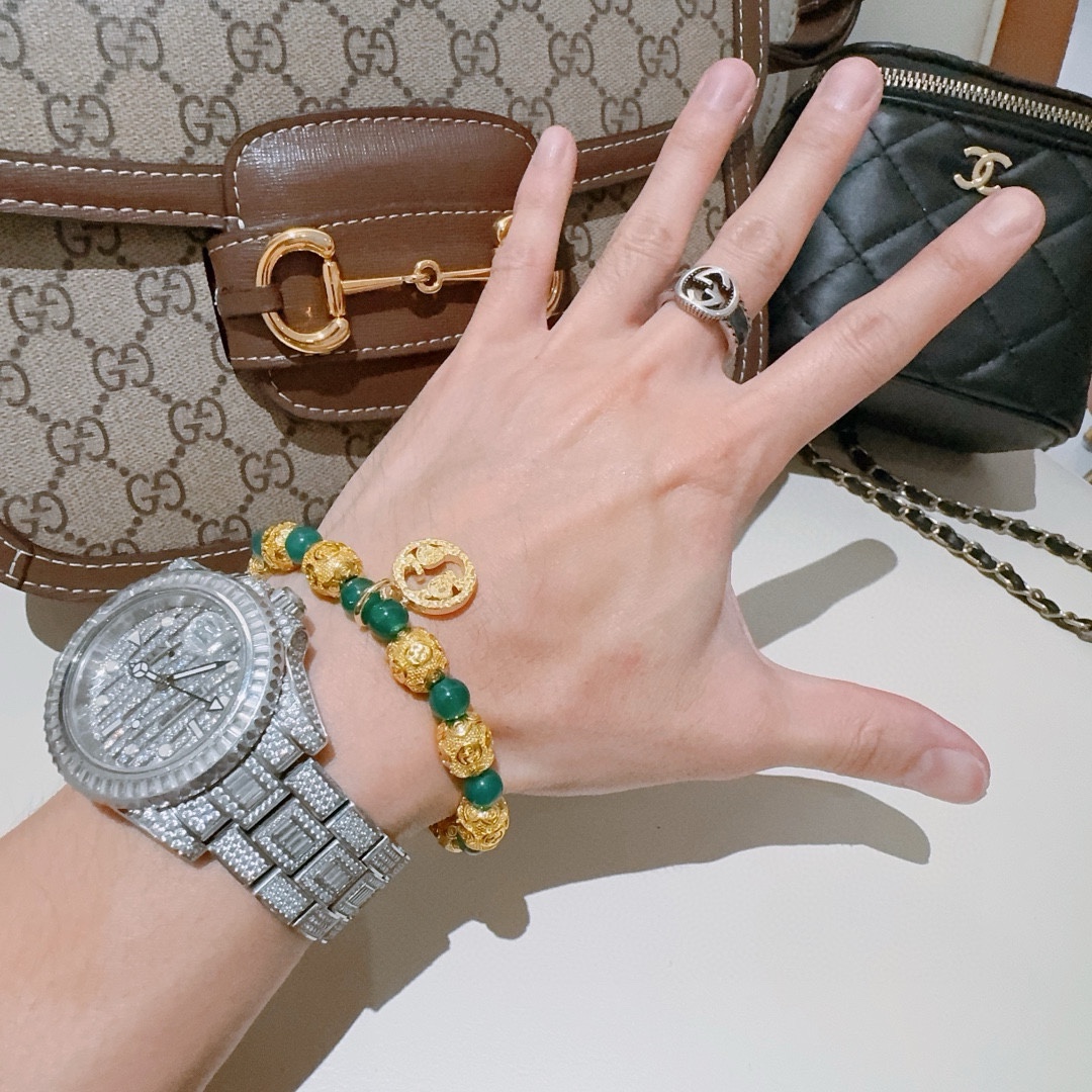 Gucci luxury bracelet 2