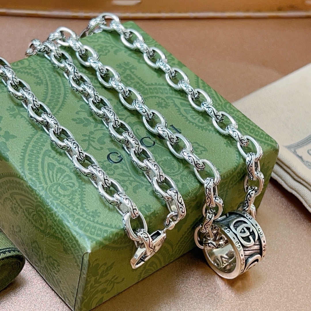 Gucci luxury necklace 8