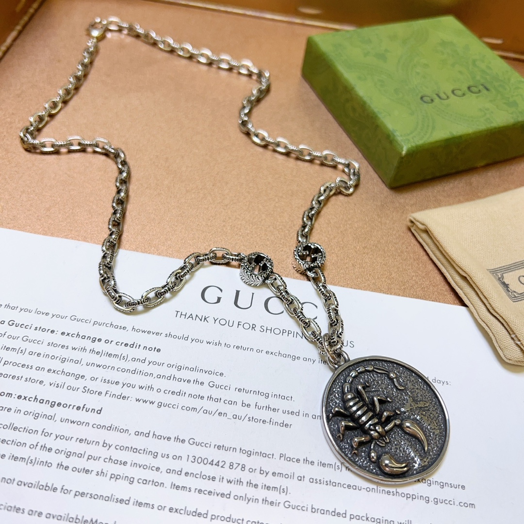 Gucci luxury necklace 4
