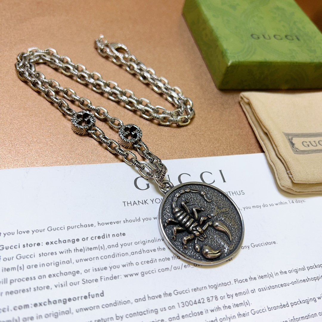 Gucci luxury necklace 2