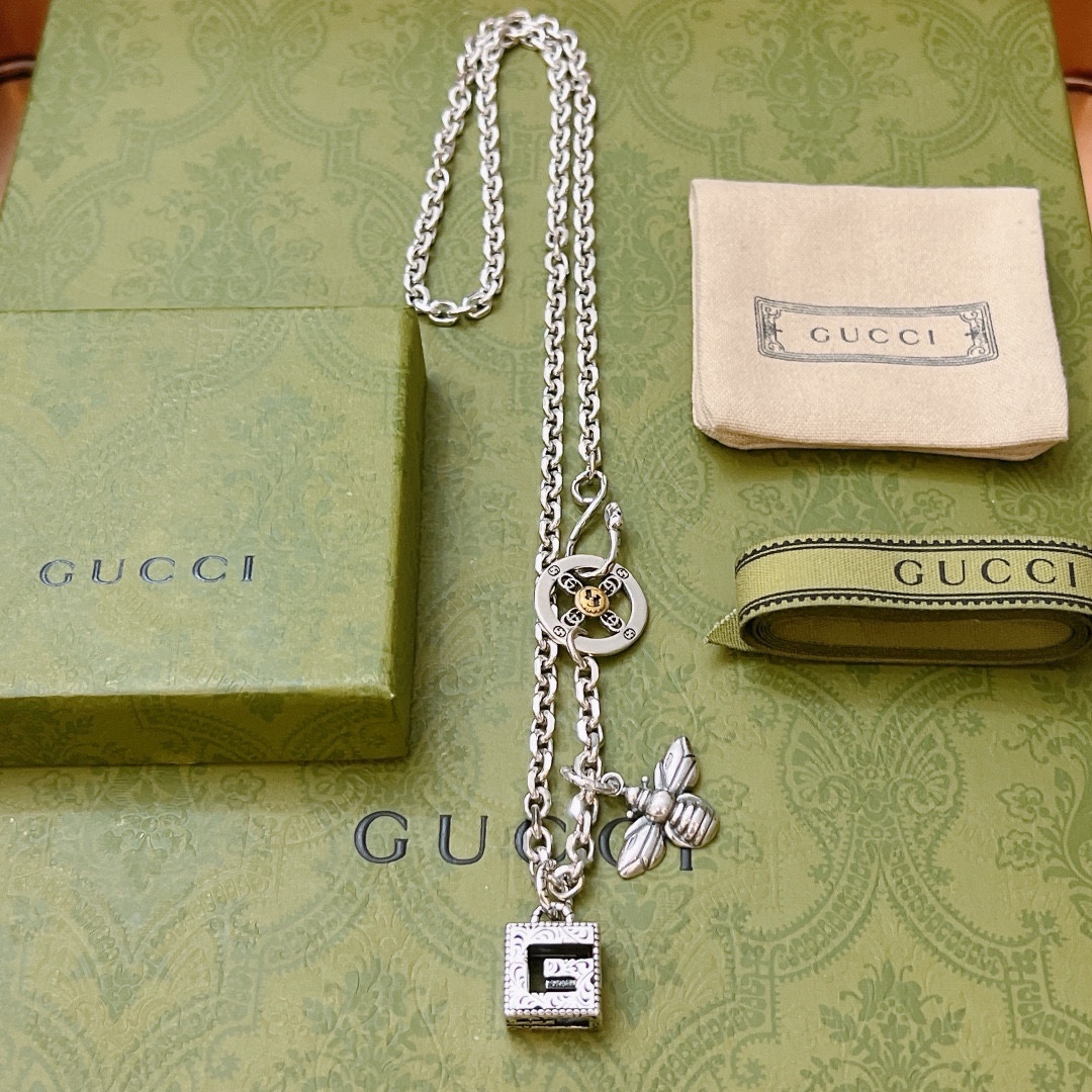 Gucci luxury necklace