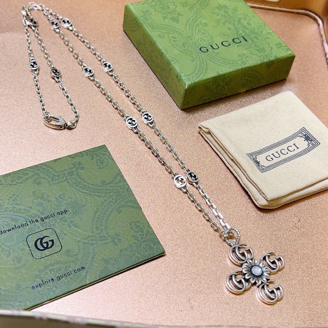 Gucci luxury necklace 7