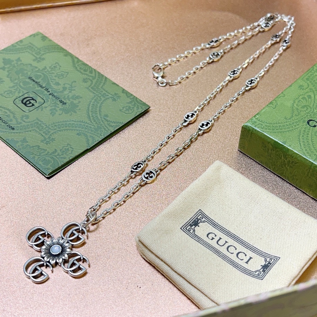 Gucci luxury necklace 8