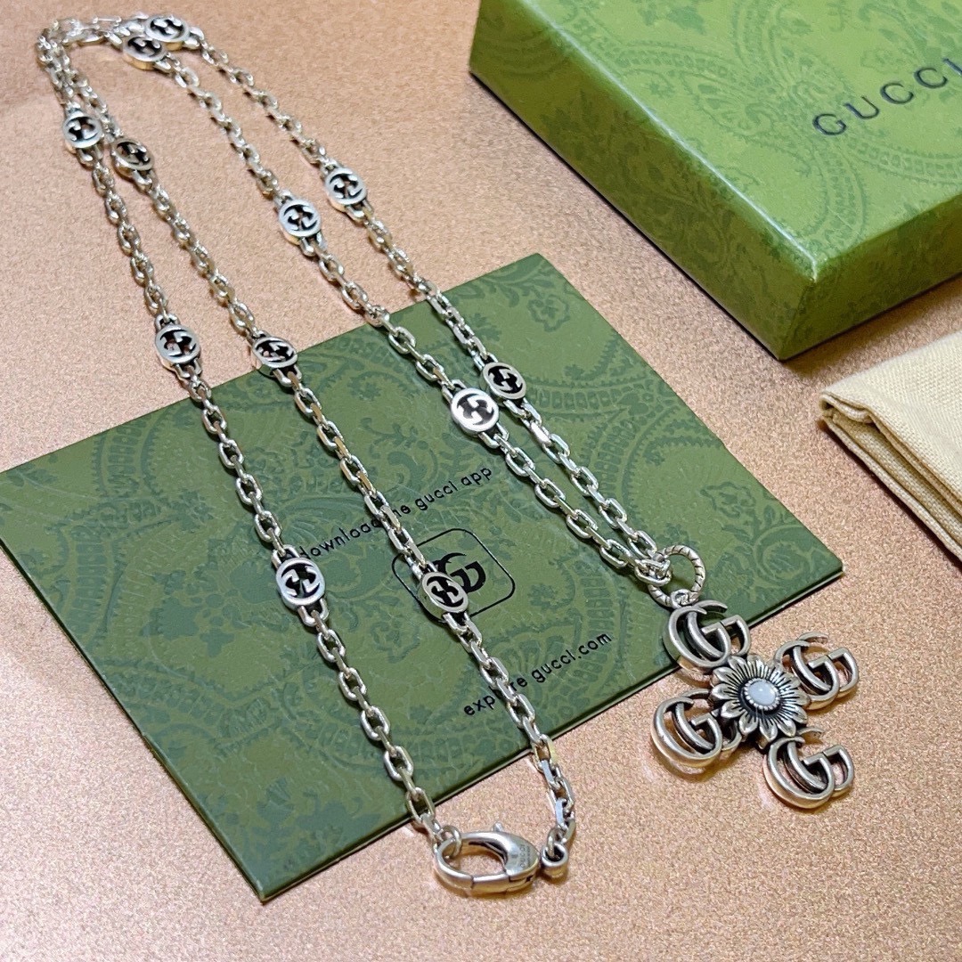 Gucci luxury necklace 4