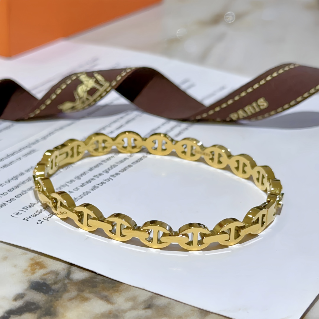 Hermès Haute Couture Haute Couture Fine Jewelry Necklace Bracelet Ring