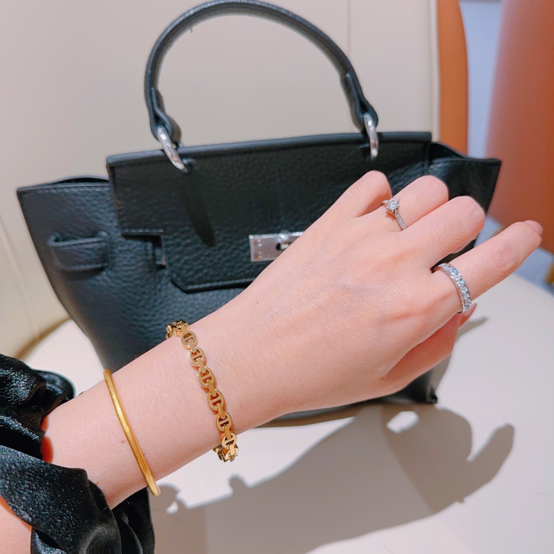 Hermès Haute Couture Haute Couture Fine Jewelry Necklace Bracelet Ring 3