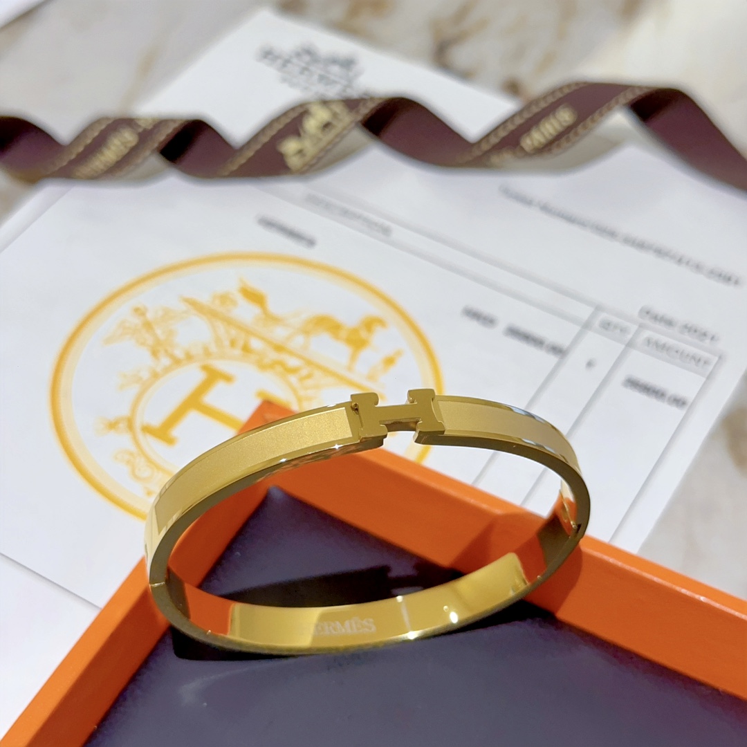 Hermès item 4