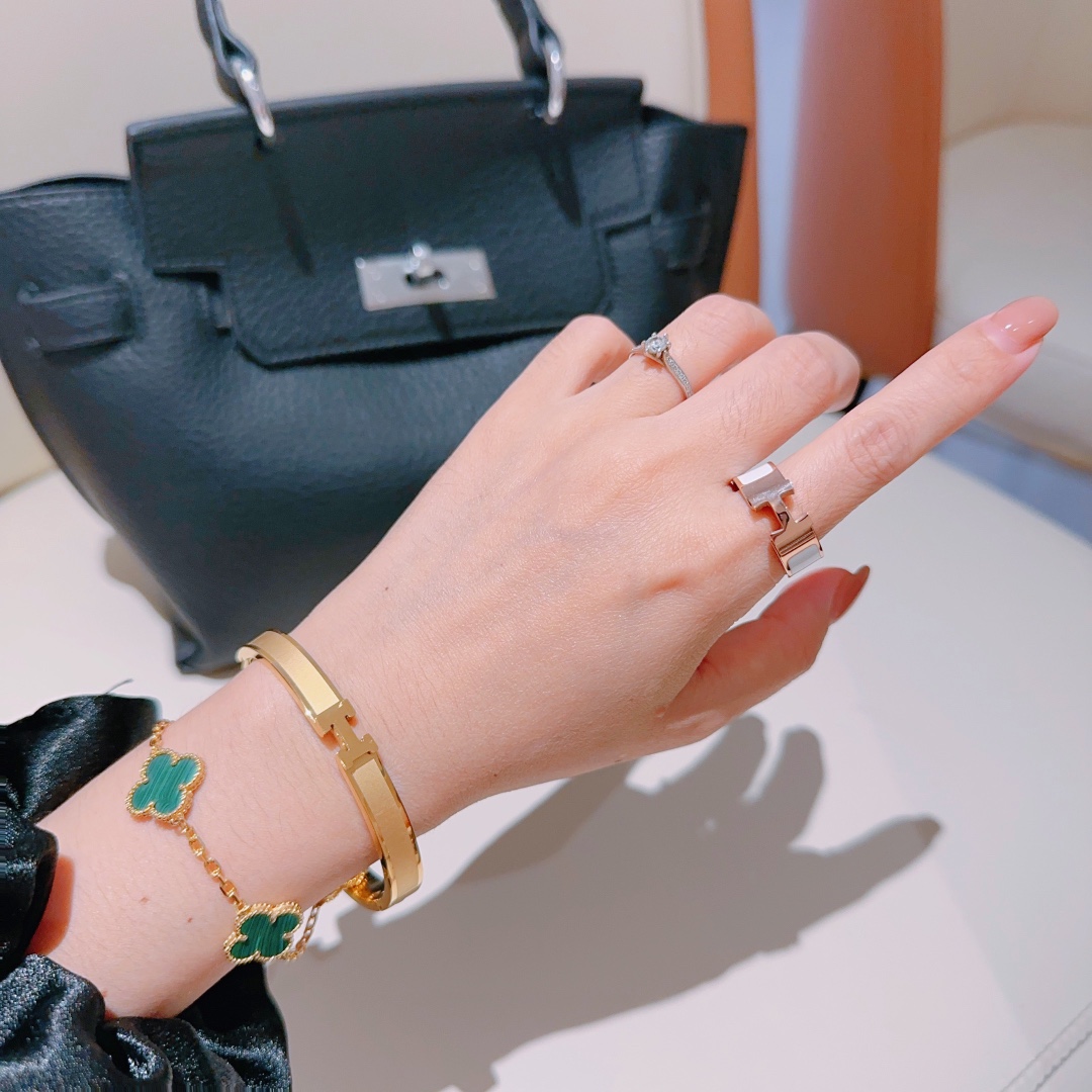 Hermès item 3
