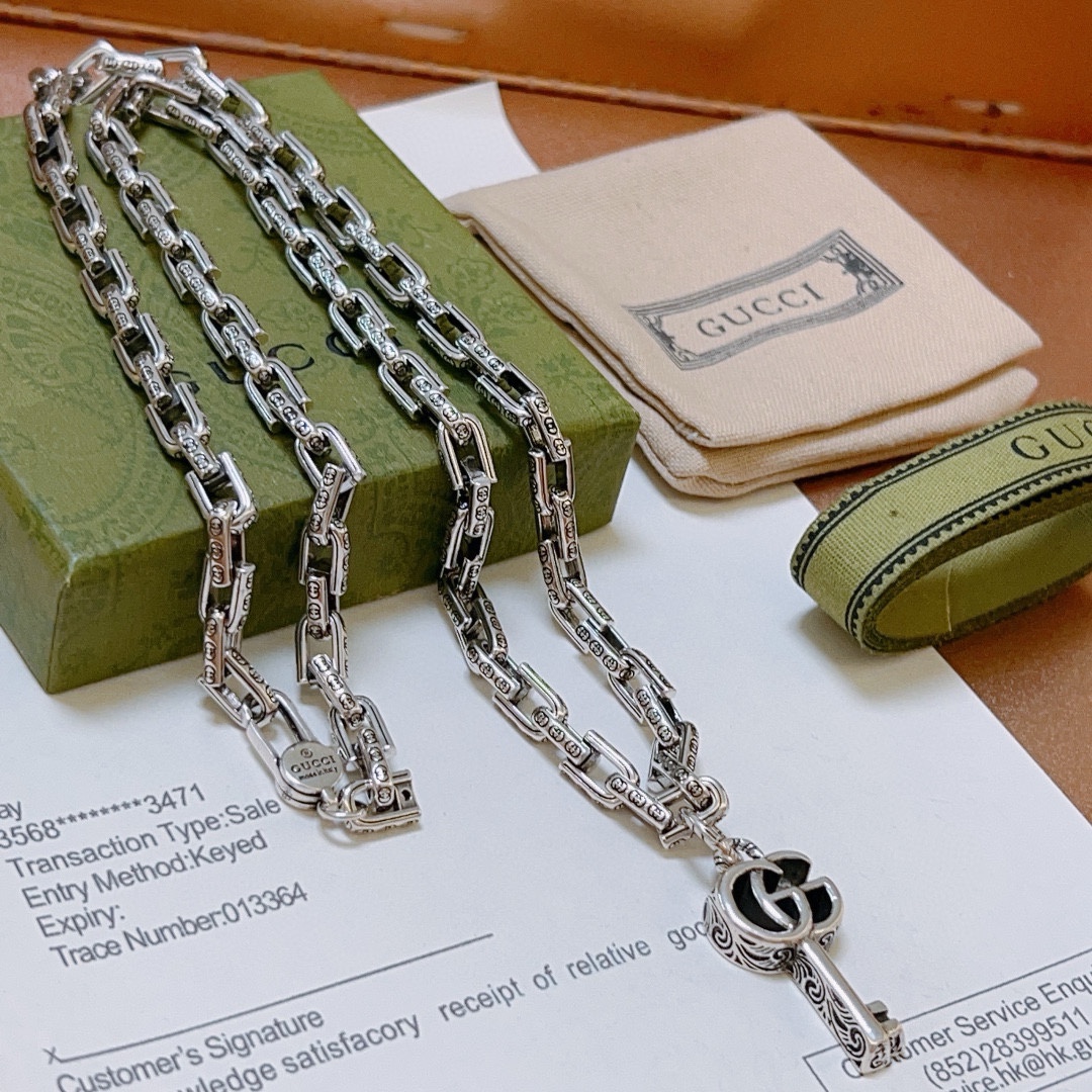Gucci luxury necklace 8