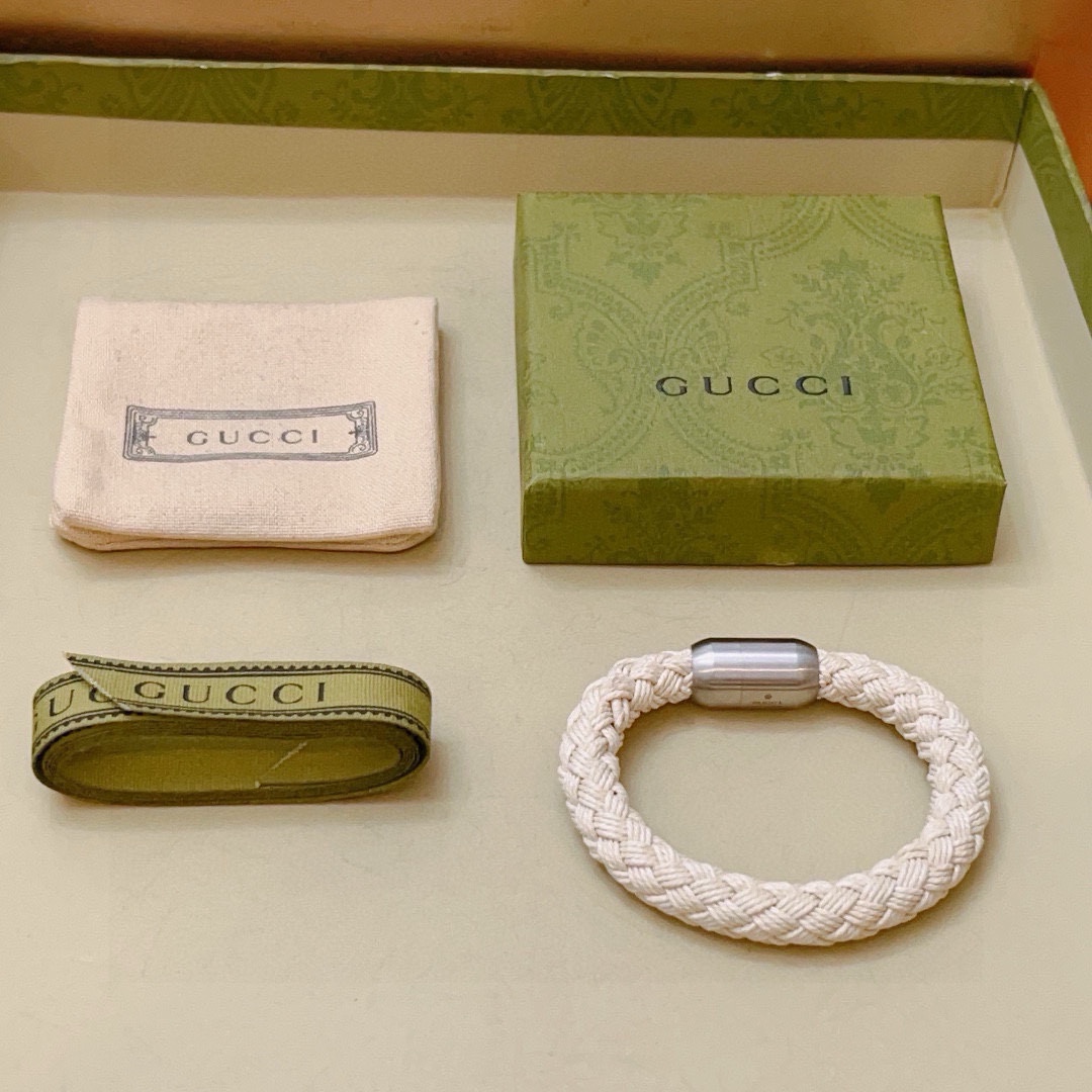Gucci古驰手绳手环最新款纯手工编织而成一条需要花费5天时间才能制作成功档次更高Anger Forest系列双G经典款系列复古银男女同款手链 2