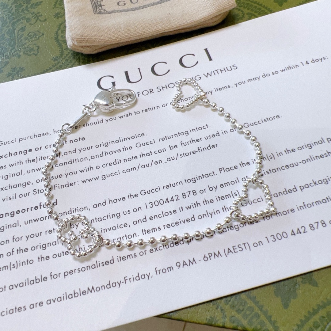 Gucci luxury bracelet 2