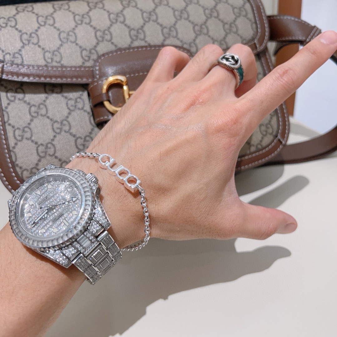 Gucci luxury bracelet 9