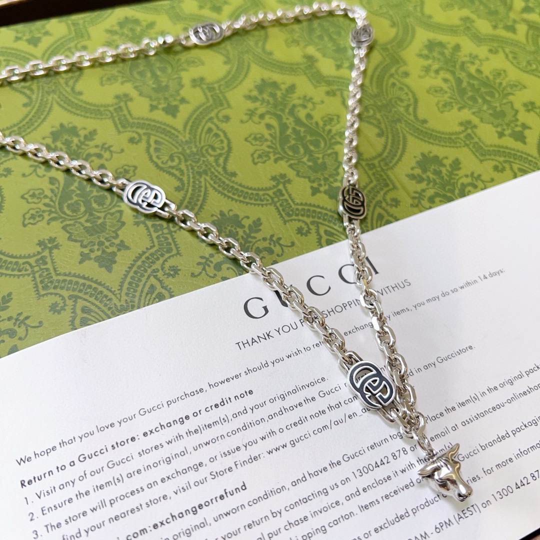 Gucci luxury necklace