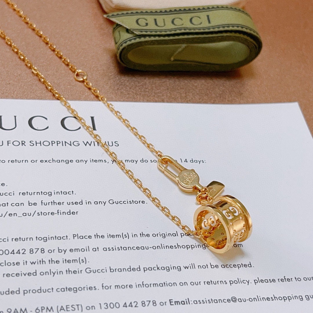 Gucci luxury necklace