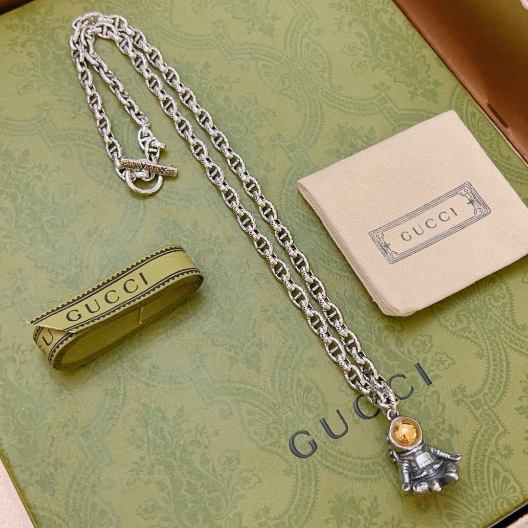 Gucci luxury necklace 8