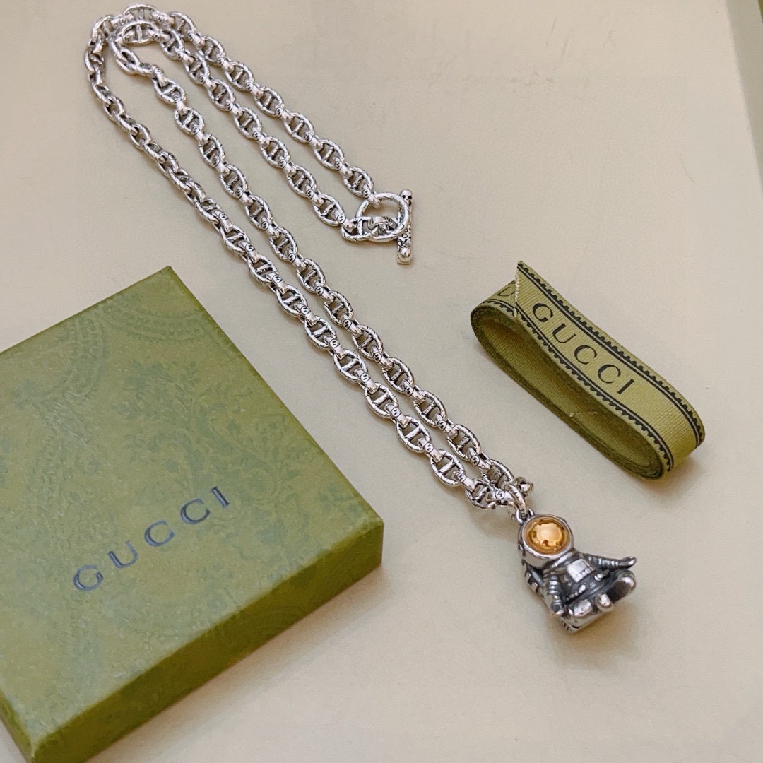 Gucci luxury necklace 4