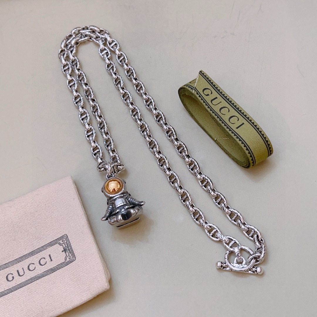 Gucci luxury necklace 2