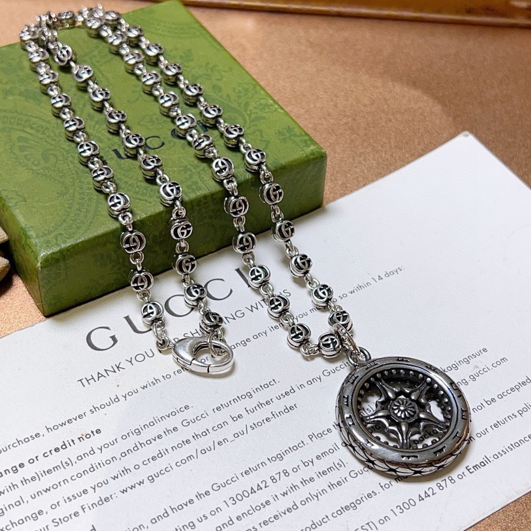 Gucci luxury necklace 4