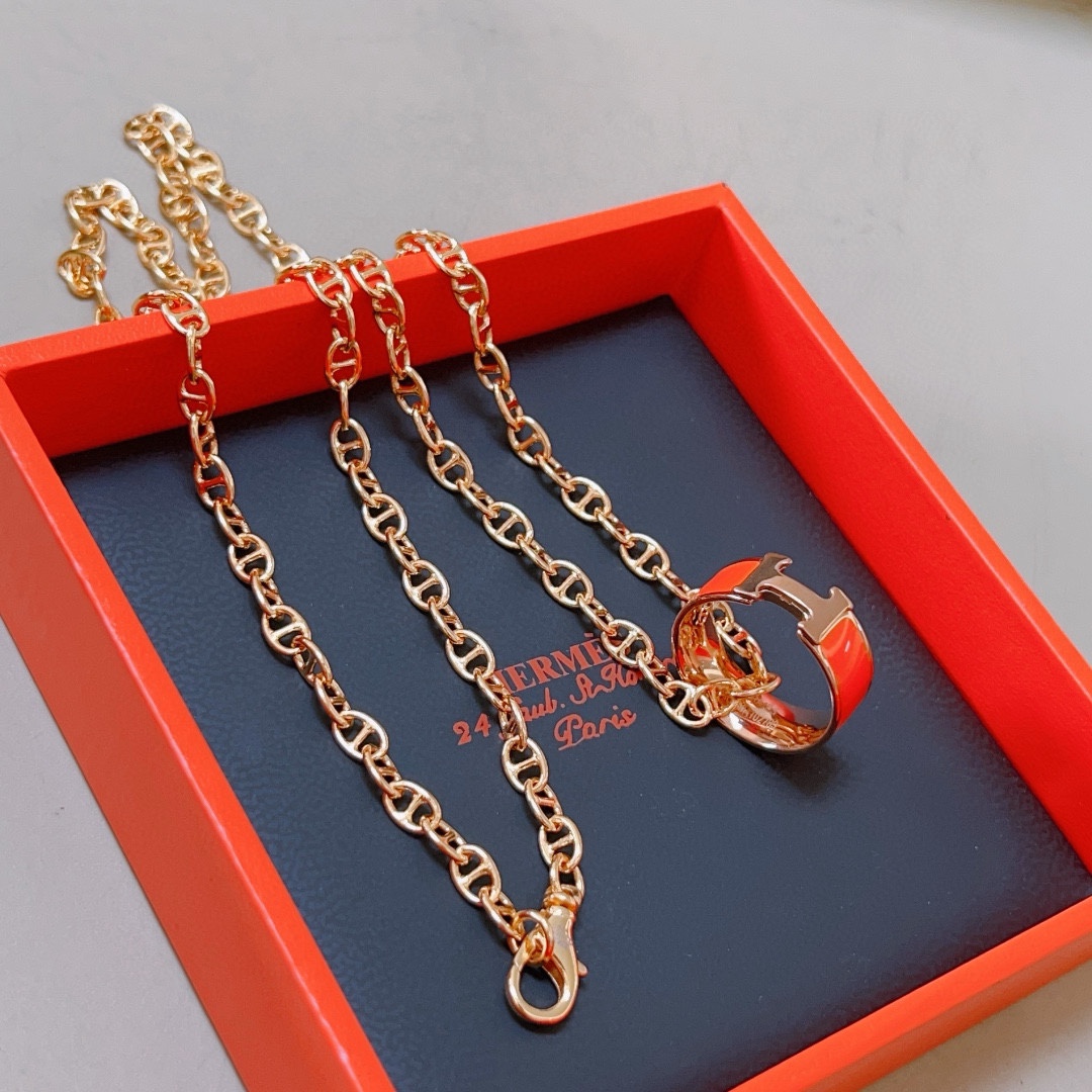 Hermès luxury necklace 5