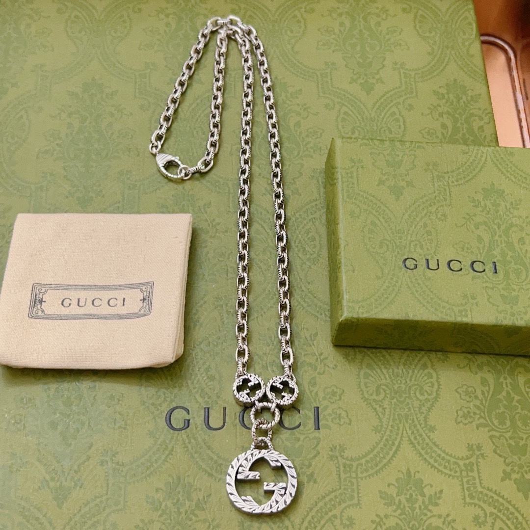 Gucci luxury necklace