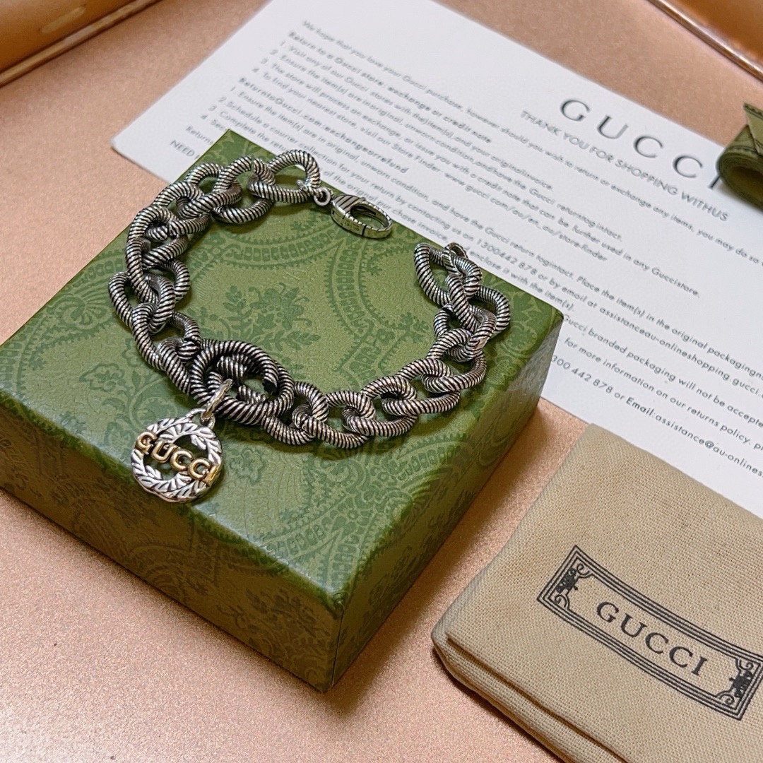 Gucci luxury bracelet 8