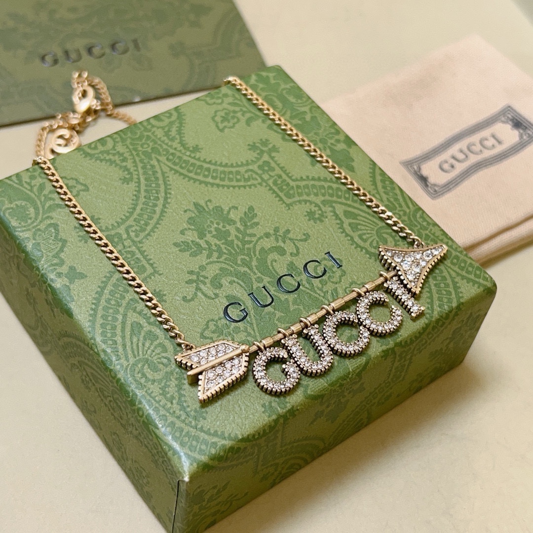 Gucci luxury necklace 8