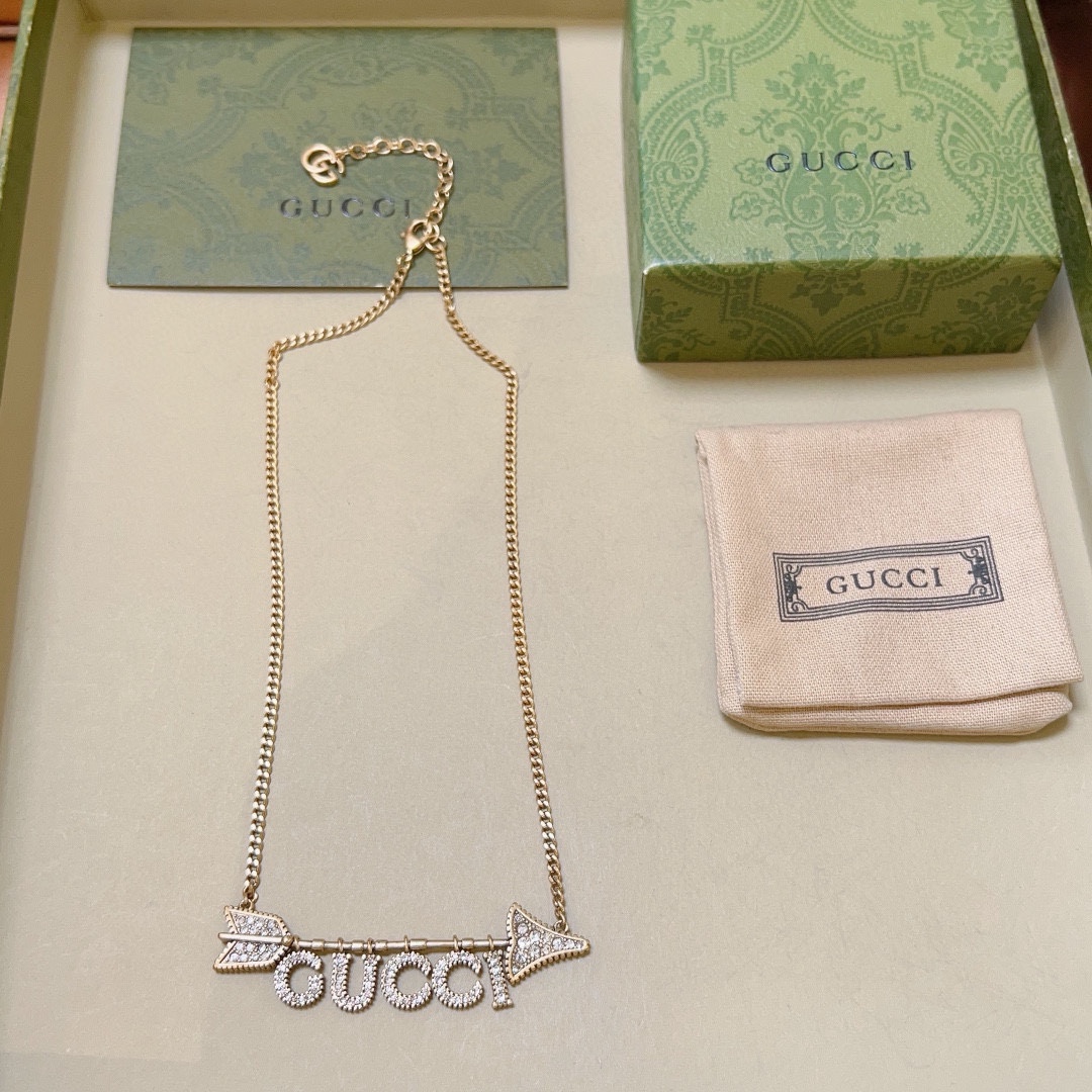 Gucci luxury necklace 2