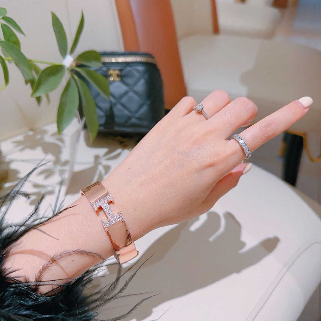Hermès luxury item 6