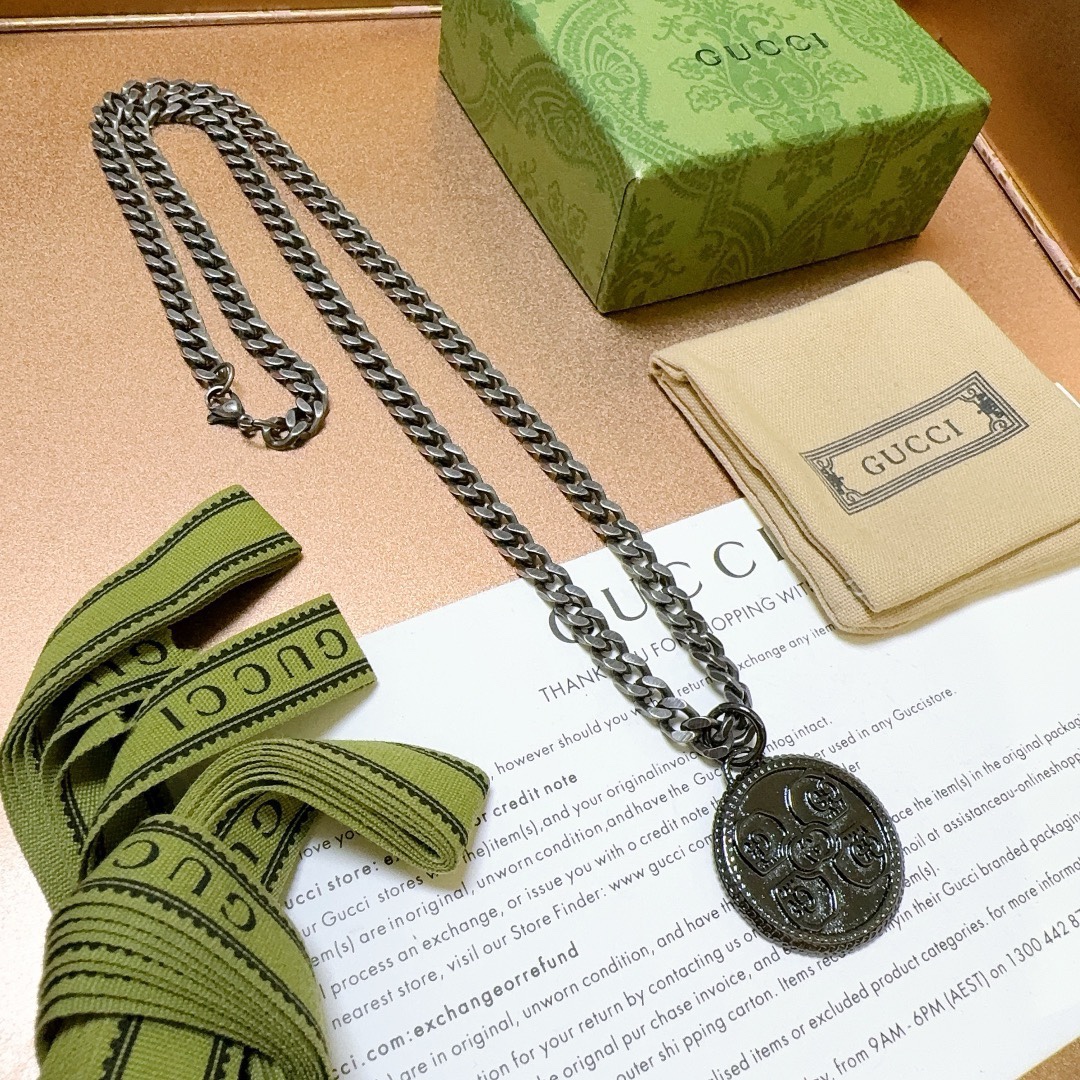 Gucci luxury necklace 2